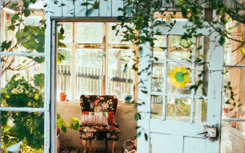 Buying a home with a greenhouse